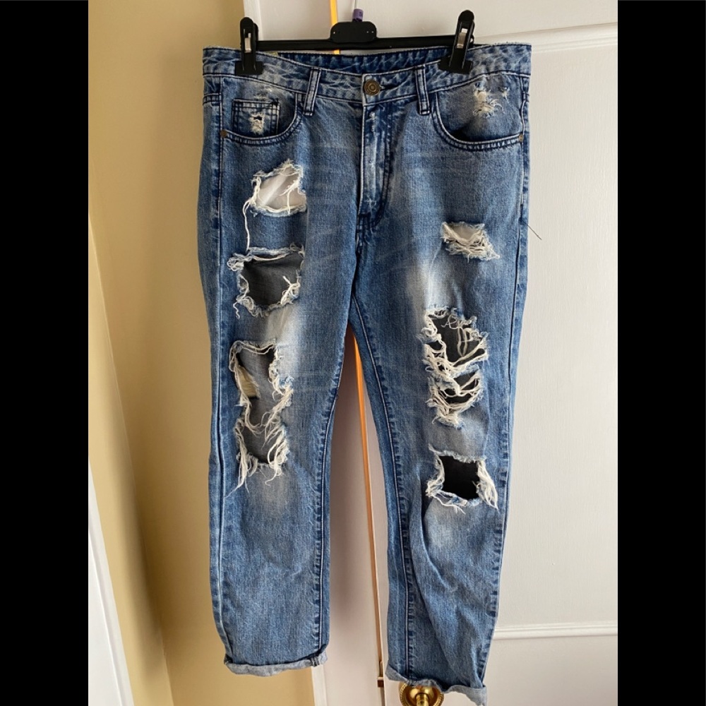 Jean cut out rips size 30